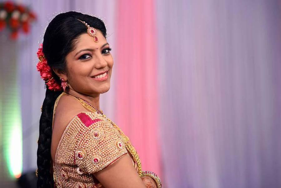Professional & experienced makeup artists,Bridal Makeup Chennai, Best Bridal Makeup Artist in Chennai,Top Bridal Makeup Artist & Beauticians in Chennai,‎10 Best Bridal Makeup Artists in Chennai,